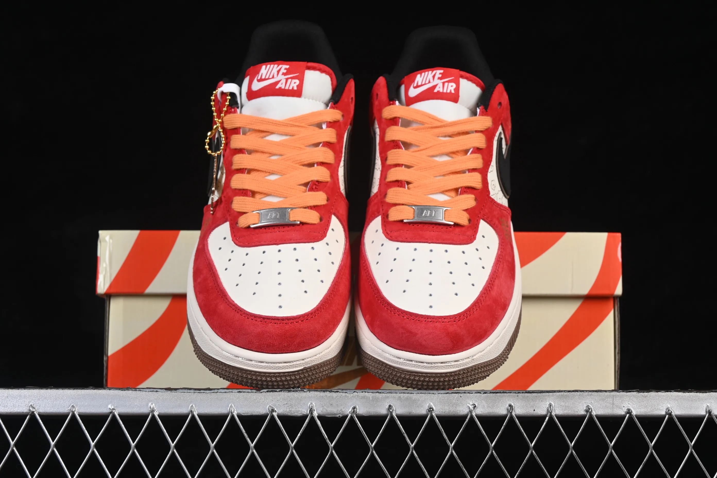 All Categories Nk Air Force 1 Air Force Series Nk Air Force 1 Low Air Force Low Nike Air Force 1'07 Low Year of the Horse New Year White Red Gold Splashed Ink Air Force One Low Casual Shoes JP2026-157